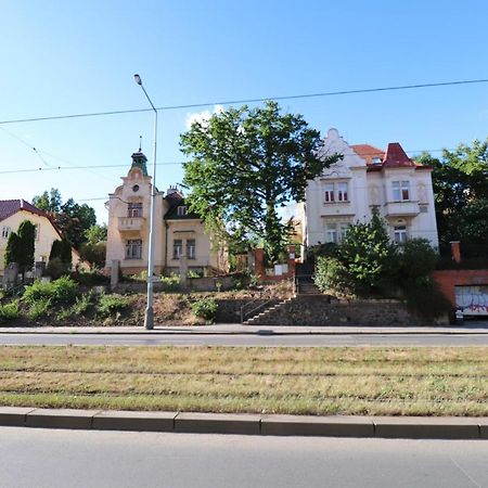Apartment Relax Strasnice: With Private Infra-Sauna ! Prag Exterior foto