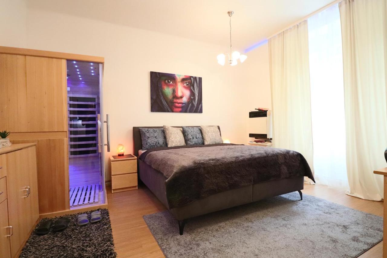 Apartment Relax Strasnice: With Private Infra-Sauna ! Prag Exterior foto