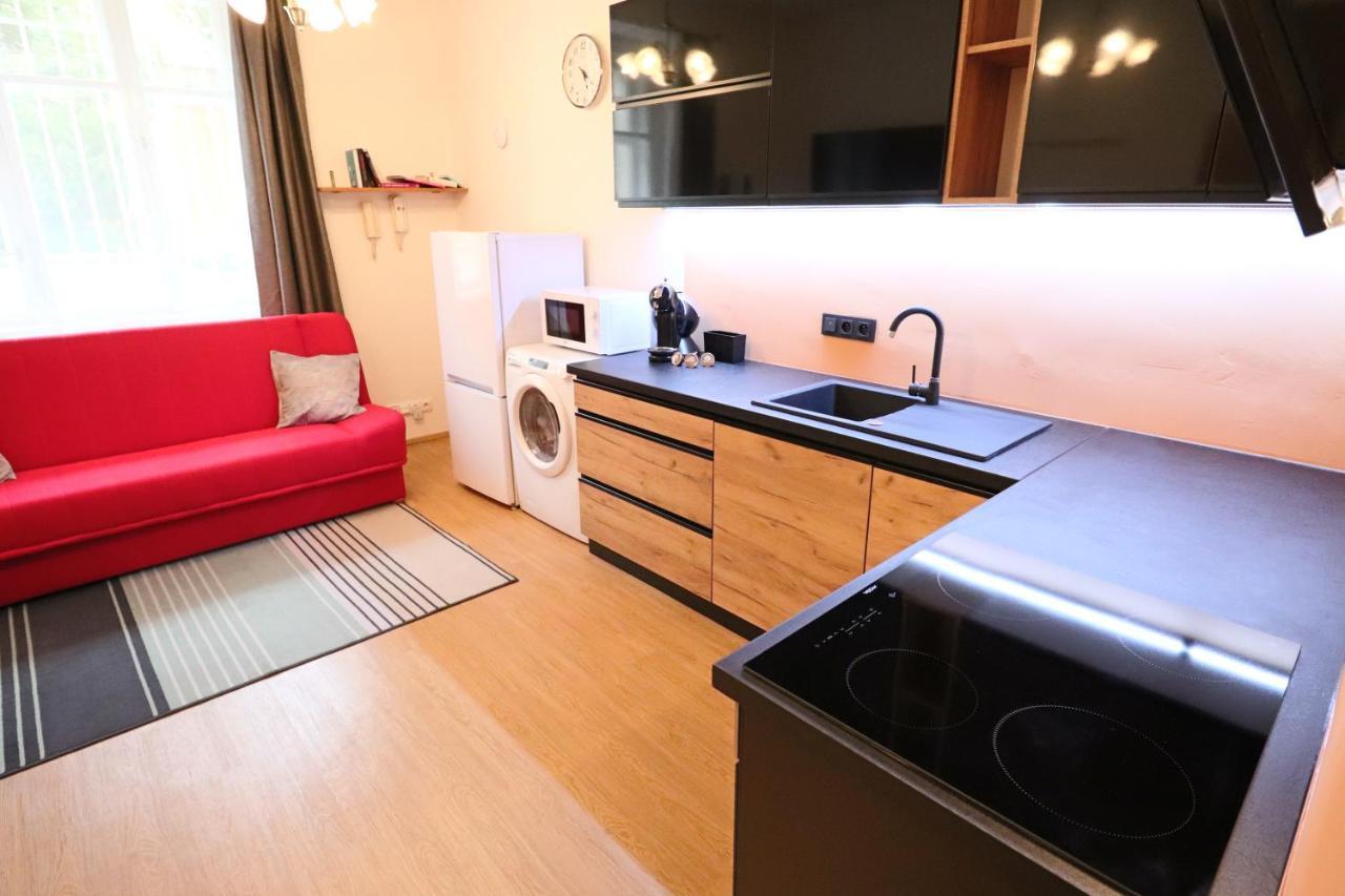 Apartment Relax Strasnice: With Private Infra-Sauna ! Prag Exterior foto