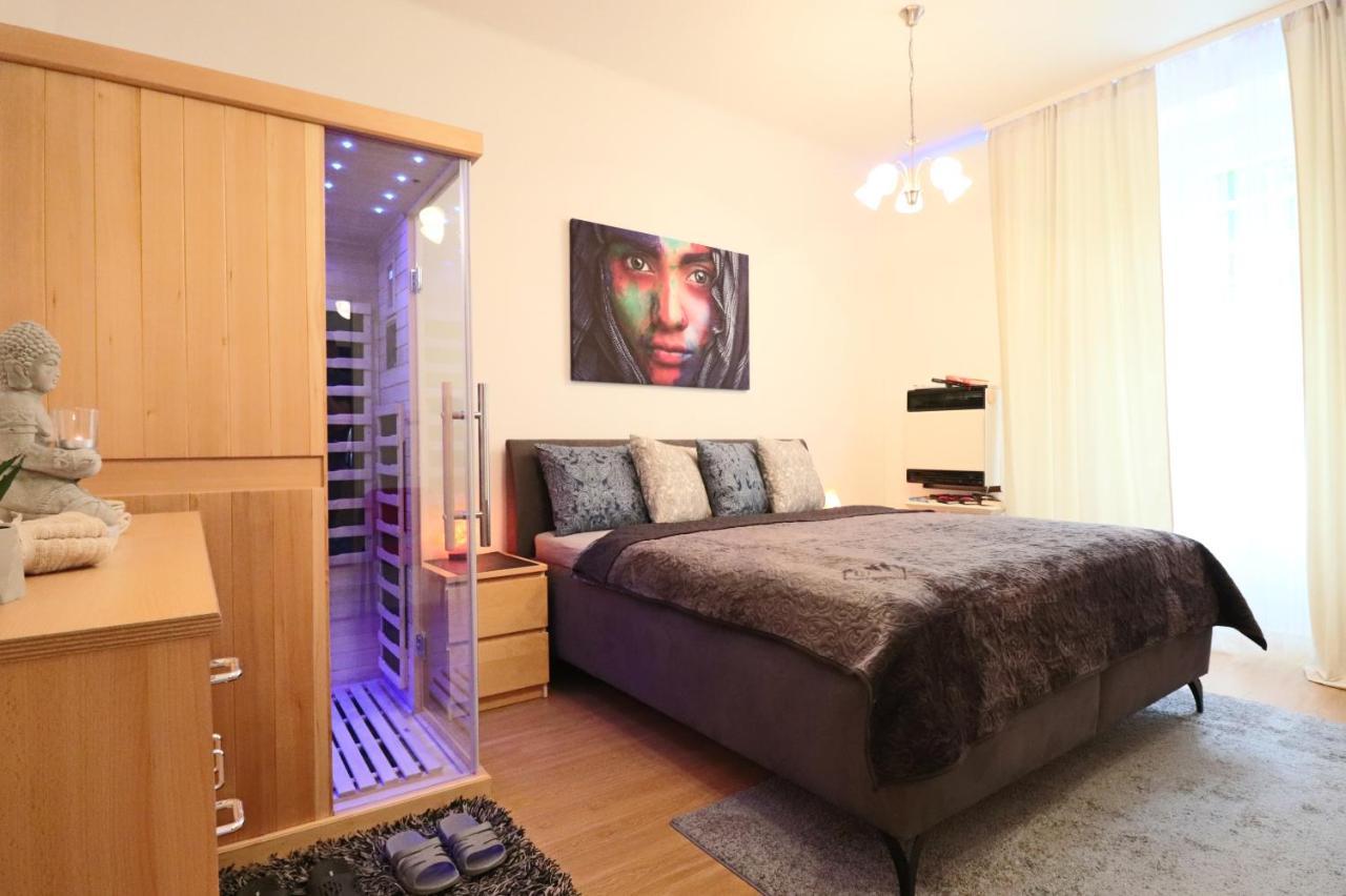 Apartment Relax Strasnice: With Private Infra-Sauna ! Prag Exterior foto